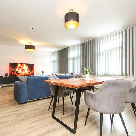 Apartman Vita Deluxe Trencin Luaran gambar